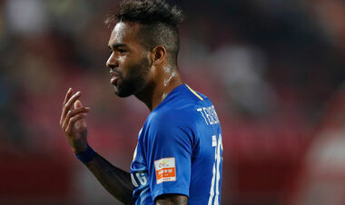 Бешикташ предложил контракт Алексу Тейшейре по схеме 2+1