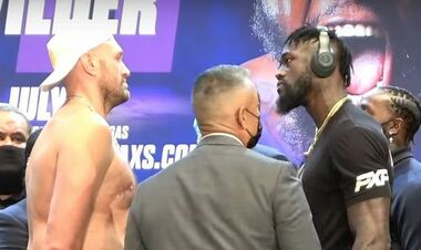 ВІДЕО. Ф'юрі і Вайлдер провели рекордну дуель поглядів