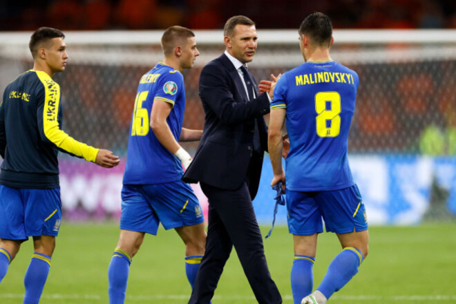 ФОТО. Желтые против красных. Украина определила форму на матч Евро