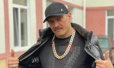 ВИДЕО. Усик сыграл в гольф