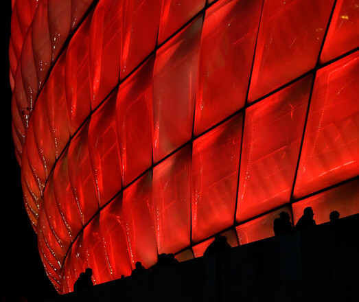 УЕФА не разрешил использовать радужную подсветку стадиона в Мюнхене