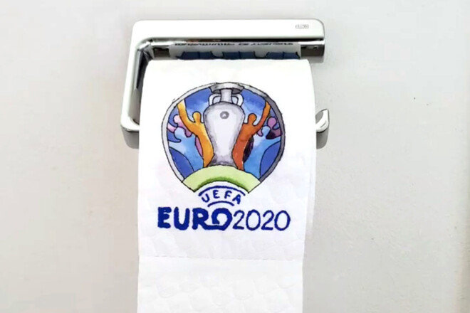 ВИДЕО. Талантливо! Художник изобразил ход Евро-2020 на туалетной бумаге