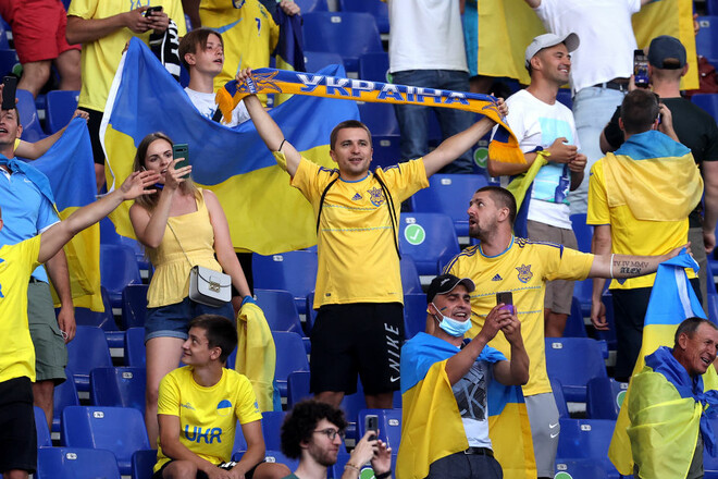 ВИДЕО. Как болельщики встретили сборную Украины, вернувшуюся с Евро-2020