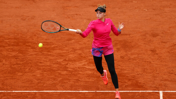 ФОТО. Завацкая в купальнике отдыхает в Каннах после фиаско на Уимблдоне