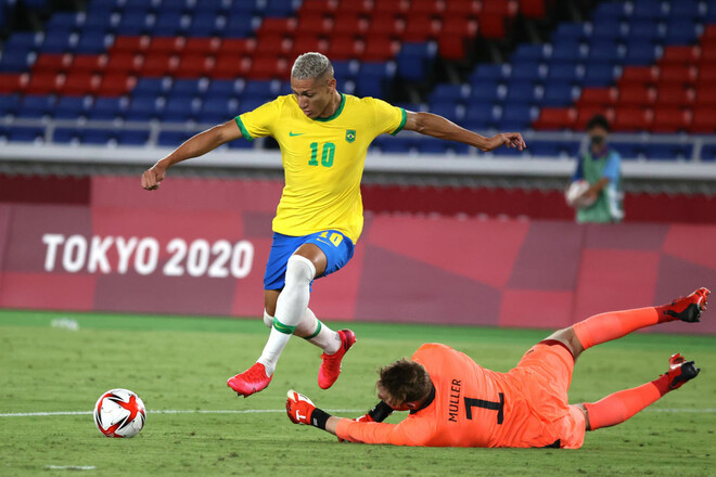 Футбольный турнир ОИ. Бразилия обыграла Германию, хет-трик Ришарлисона