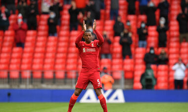 В соцсетях винили лишь меня. Вейналдум признался, почему ушел из Ливерпуля