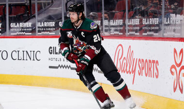 НХЛ. Великі обміни Чикаго і Філадельфії, Вашингтона підпише Овечкіна