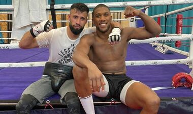 «Джошуа уложит Усика». Спарринг-партнер Энтони оценил недостатки украинца