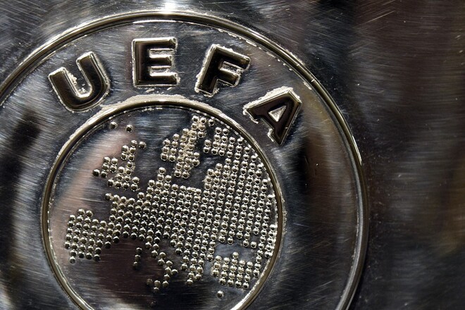 Суд запретил УЕФА наказывать клубы-участники Суперлиги