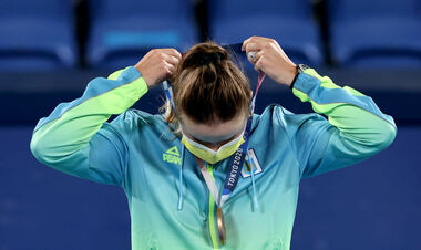 Медаль Світоліної, трансфери Яремчука та Зозулі, суперник Ломаченка