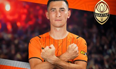 Шахтер поздравил Степаненко с 32-летием