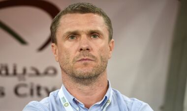 Сергій Ребров прибув до Києва для підписання контракту з УАФ