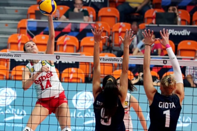 Перемогами збірних Болгарії і Туреччини розпочався жіночий чемпіонат Європи