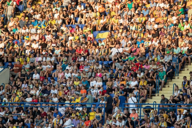ФК Металіст запрошує Шахтар грати еврокубкові матчі на фартовому стадіоні