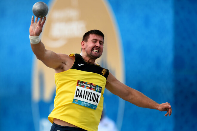 Украинец Данилюк завоевал серебро в толкании ядра