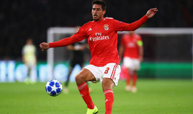 Динамо может подписать полузащитника Бенфики