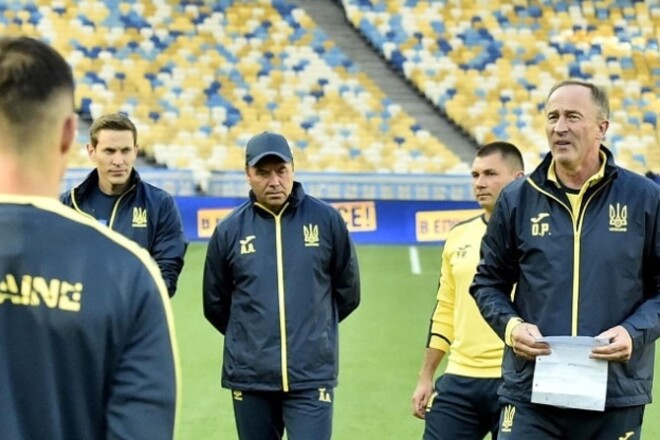 ФОТО. 25 игроков сборной Украины готовятся к матчу с Францией