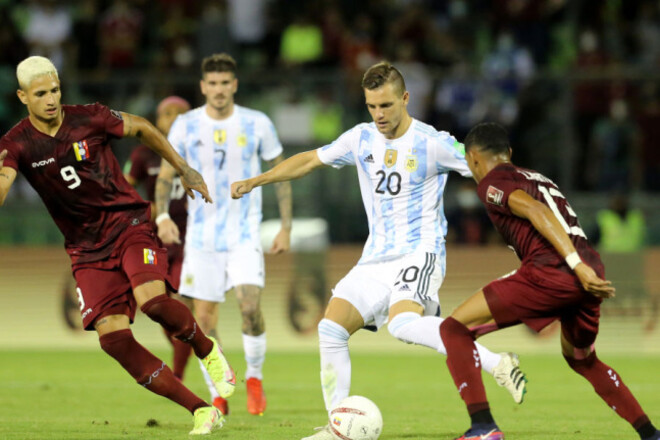 Тоттенхем оштрафує двох гравців за скандальний матч Бразилія - ​​Аргентина