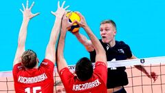 Польша стала вторым четвертьфиналистом мужского чемпионата Европы