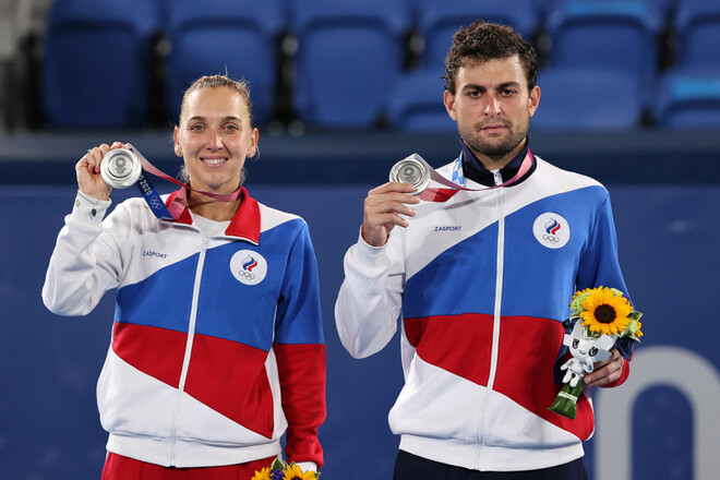 У російської тенісистки вкрали олімпійські медалі