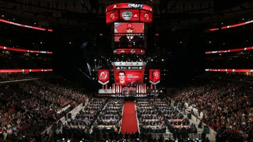 НХЛ планує перенести драфт-2021 на наступний рік