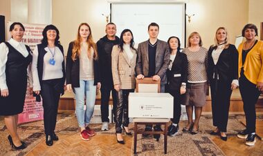 FAVBET Foundation та Мінцифра перетворюють сільські бібліотеки