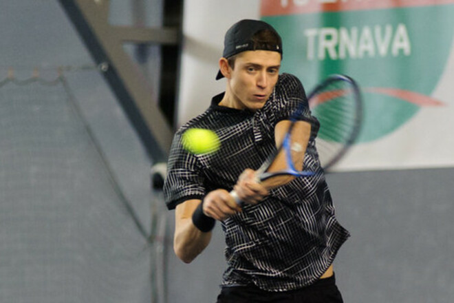 Калениченко выиграл стартовый матч на 25-тысячнике ITF в Праге