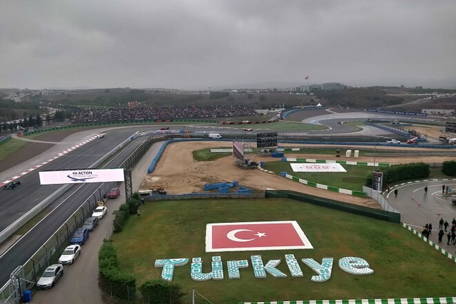 Праздник Формулы-1 в Стамбуле. Как Турция Гран-при принимала