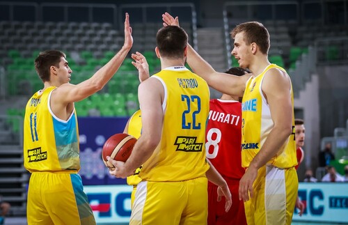 Стал известен расширенный состав Украины на матчи отбора на Евробаскет
