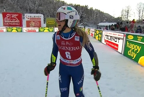 Горные лыжи. Бассино одержала третью победу в сезоне