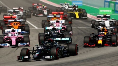 Формула-1 вводит спринтерские гонки и «заморозит» двигатели с 2022 года