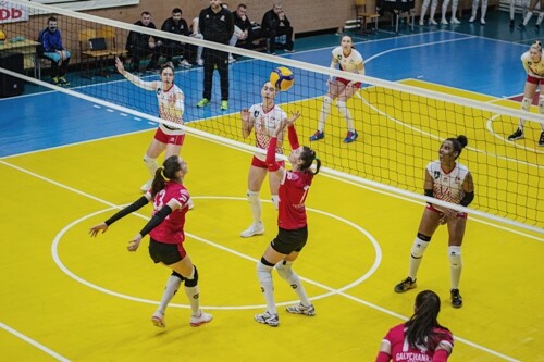 Завершились ігри першого етапу жіночої Суперліги з волейболу