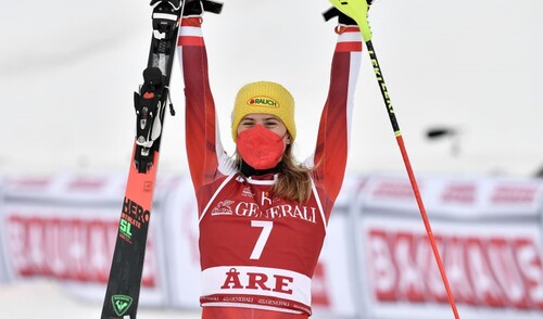 Горные лыжи. Линсбергер одержала первую победу на Кубке мира