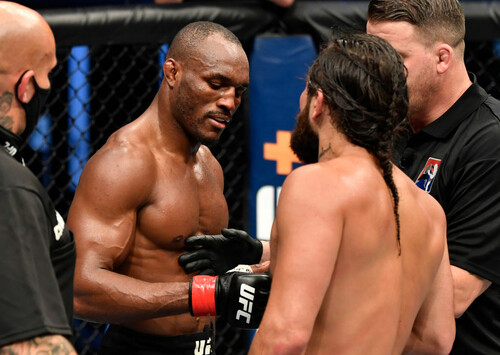 UFC проведе 24 квітня проведе перший турнір з глядачами на трибунах