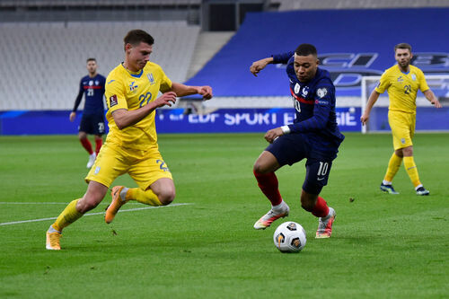 Матвиенко стал лучшим игроком сборной Украины в матче с Францией