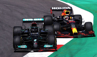 ФЕРСТАППЕН: «Ведем с Хэмилтоном жесткую, но чистую борьбу. Есть уважение»