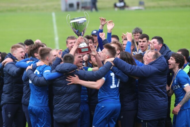 ВІДЕО. Гравці Динамо U-21 святкують останній титул молодіжного чемпіонату