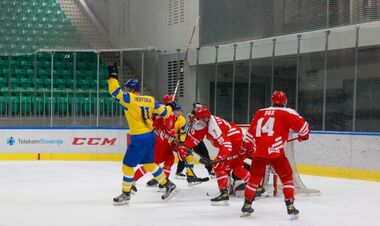 ФОТО. Как украинские хоккеисты после камбэка уступили Польше в овертайме