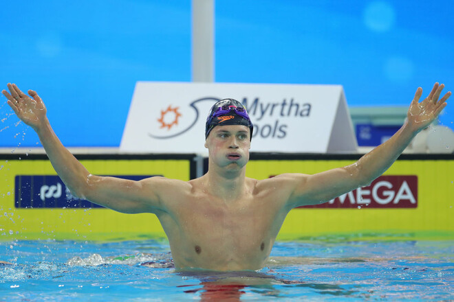 Романчук выиграл золото чемпионата Европы по плаванию в Будапеште