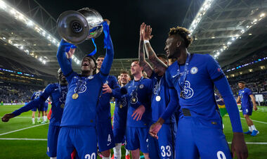 ВІДЕО. Лондон святкує! Церемонія нагородження Челсі трофеєм Ліги чемпіонів