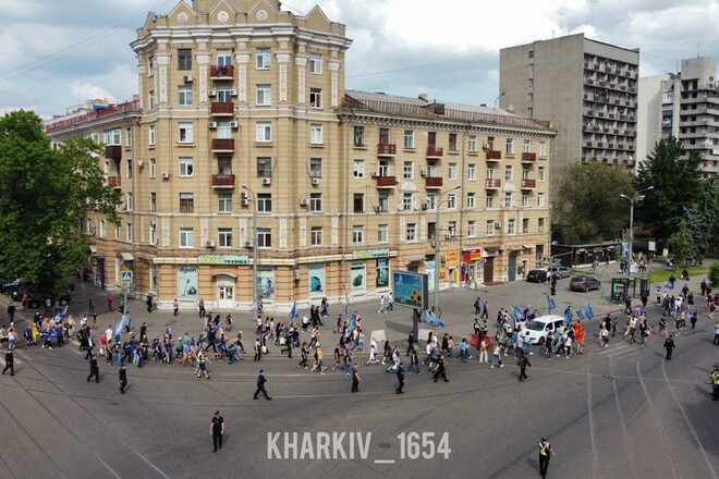 Фанаты устроили в Харькове файер-шоу в поддержку возрождения Металлиста