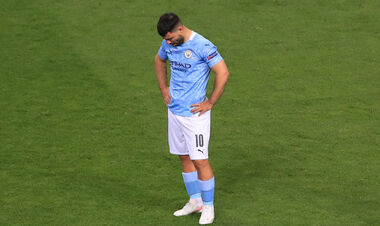 Агуеро прилетів до Барселони для підписання контракту