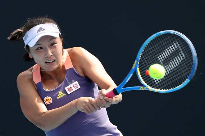 Домогался китайский экс-чиновник. WTA сделала заявление о деле Пэн Шуай