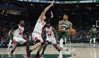 НБА. Мілуокі та Голден Стейт вийшли до другого раунду