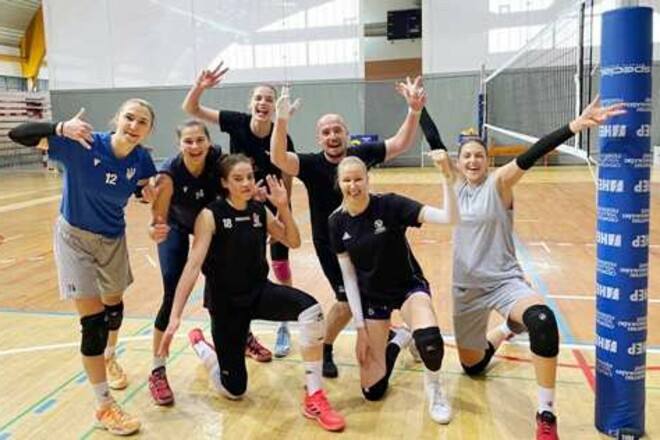 Национальная женская сборная Украины готовится к Золотой Евролиге