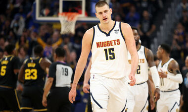 ВИДЕО. Йокич получил свой приз MVP на колеснице в Сербии