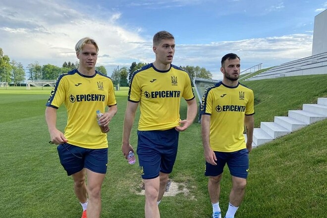 Довбик вернулся в общую группу сборной Украины
