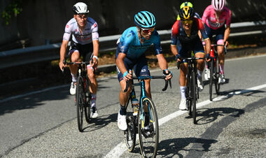 Карапас вышел в лидеры, Нибали снова в игре. Итоги второй недели Джиро-2022