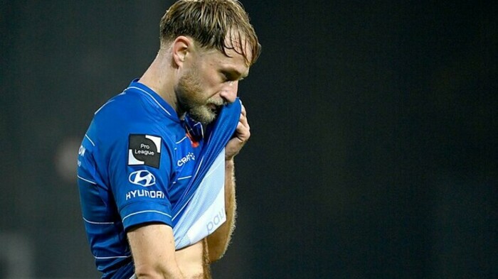 ФОТО. Безус дивився останній матч Гента на трибуні з фанатами