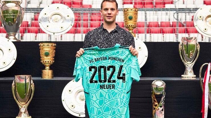 Нойєр продовжив контракт із Баварією до 2024 року